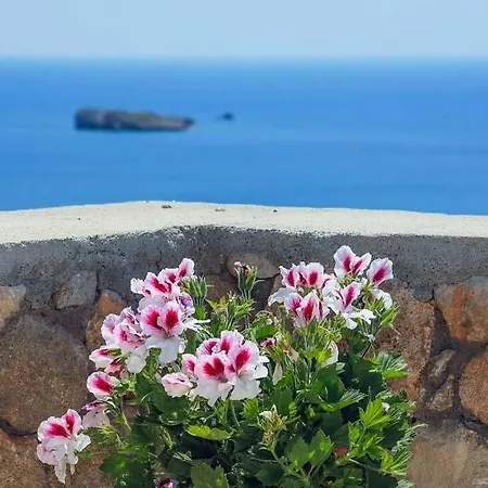 Sleeps 10 With Pool Air Con And Wifi Villa *