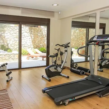 Sleeps 10 With Pool Air Con And Wifi Βίλα