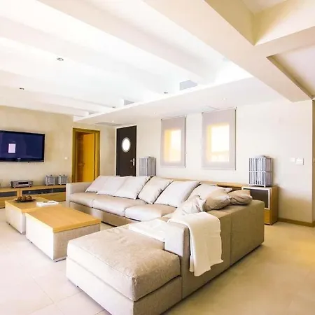 Sleeps 10 With Pool Air Con And Wifi Βίλα *