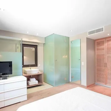 Sleeps 10 With Pool Air Con And Wifi Βίλα Λίνδος